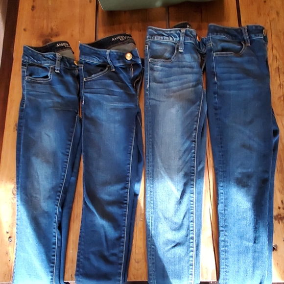 American Eagle size 2 Skinny Jeans - Picture 2 of 3